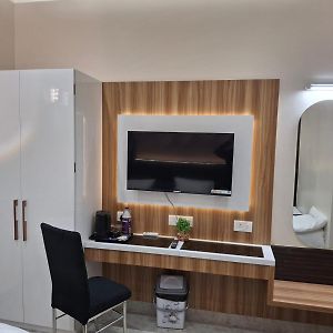 Triple Room Private Bathroom